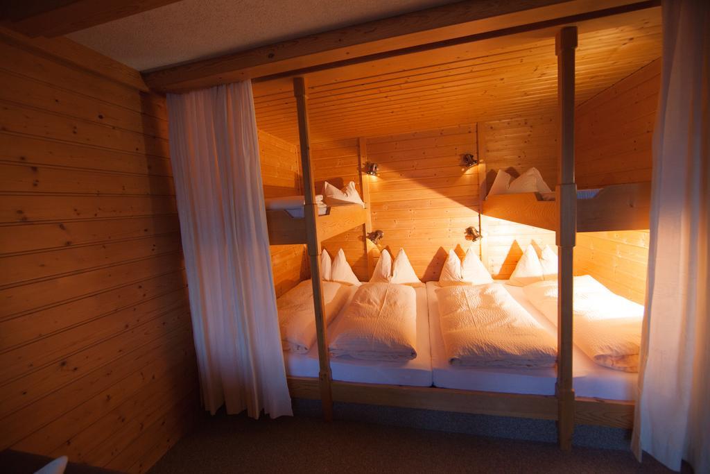 Ferienwohnung Jaufenthaler Zettersfeld Lienz Δωμάτιο φωτογραφία